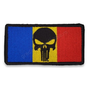 Ecuson Drapel cu craniu brodat