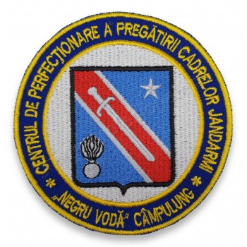 Emblema Centrul de Perfectionare a Pregatirii Cadrelor Jandarmi "Negru-Voda" Campulung