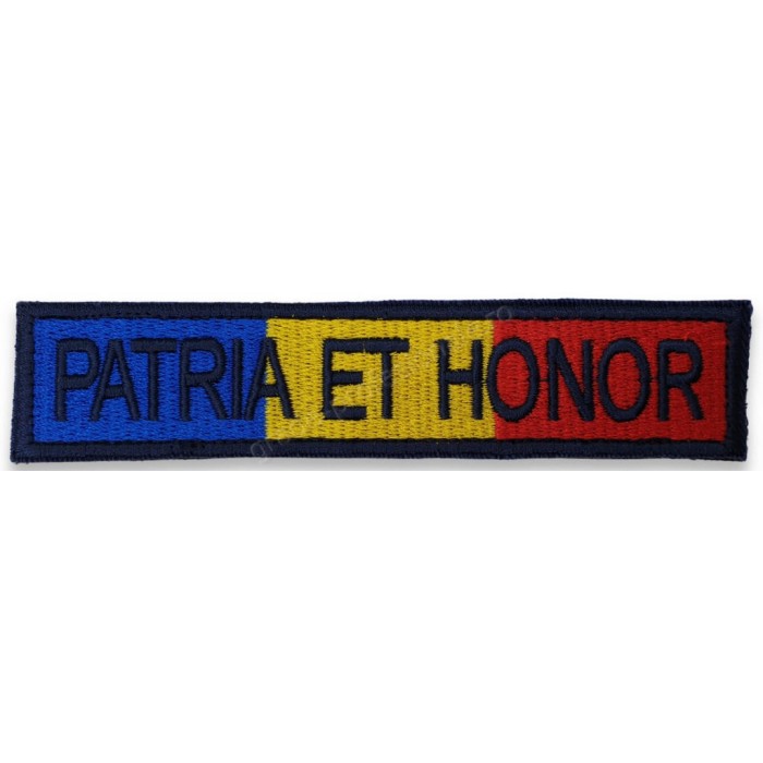 Ecuson tricolor "PATRIA ET HONOR" brodata pe suport textil 