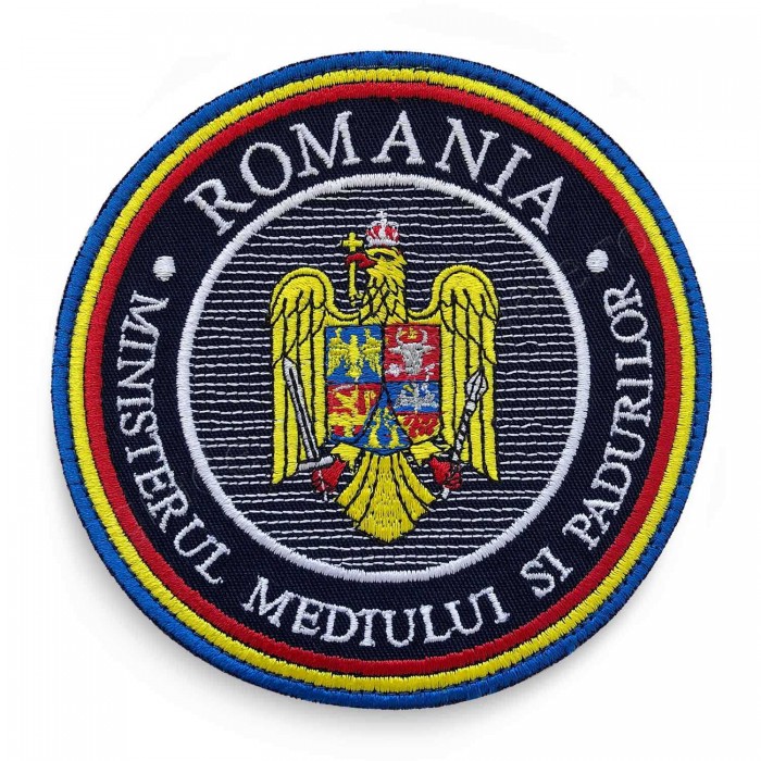 Emblema Ministerul Mediului si Padurilor brodata pe suport textil de culoare bleumarin